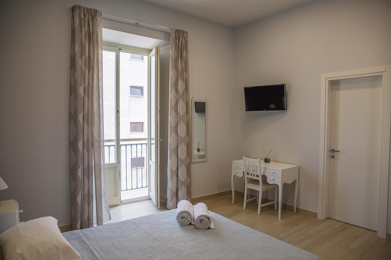 Gleda Rooms Deluxe Pompei Luaran gambar