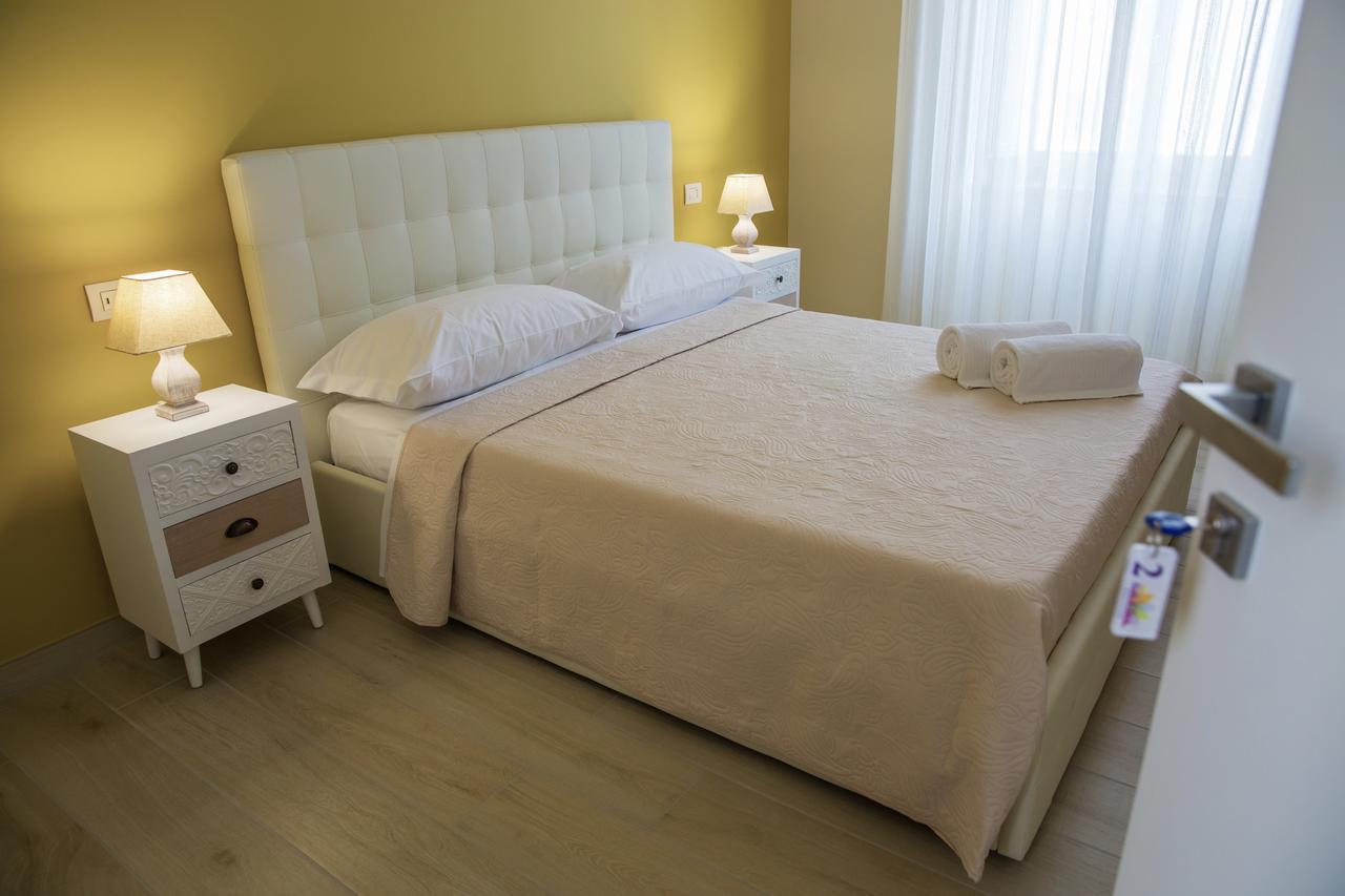 Gleda Rooms Deluxe Pompei Luaran gambar